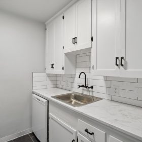 Photo Gallery for Unit 21