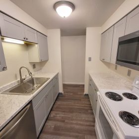 Photo Gallery for Unit 103