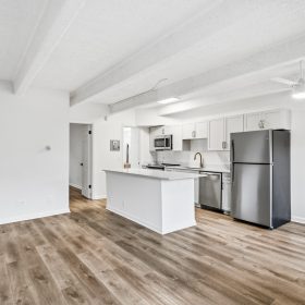 Photo Gallery for Unit 102