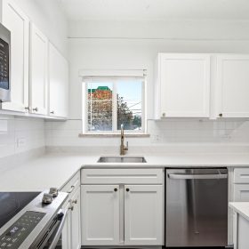 Photo Gallery for Unit 105