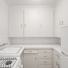 Photo Gallery for Unit 109