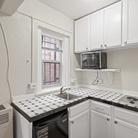 Photo Gallery for Unit 04