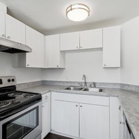 Photo Gallery for Unit B102