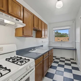 Photo Gallery for Unit 22