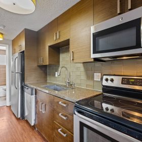 Photo Gallery for Unit 648-204