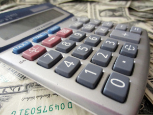 calculator on money