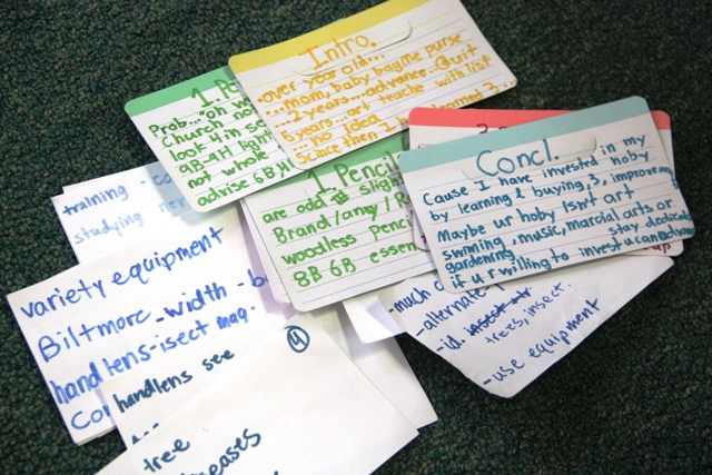 public speaking and class presentations freshman experience what are note cards used for