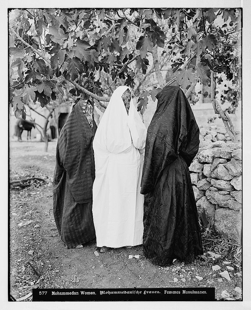 Veiled Muslim Women, 1898-1914. (Credit: Matson Photograph Collection, Library of Congress at https://www.loc.gov/item/mpc2004006830/PP).