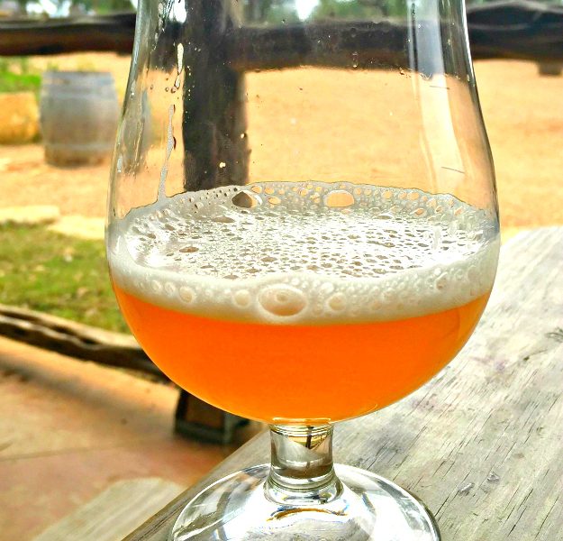 100% spontaneously fermented beer