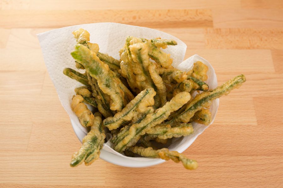 Beer Battered Green Beans with Tarragon Aioli