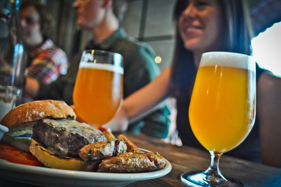 Guide: How to Pair Beers and Burgers for Summer