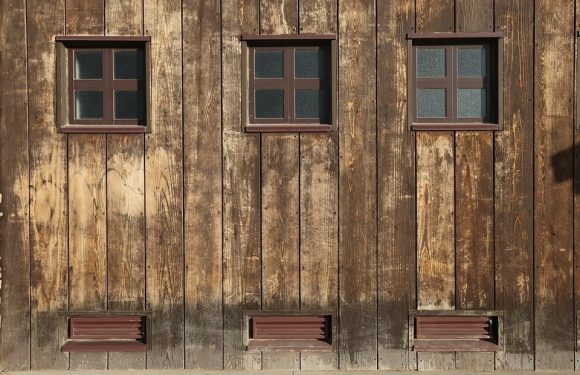 Distressed wood