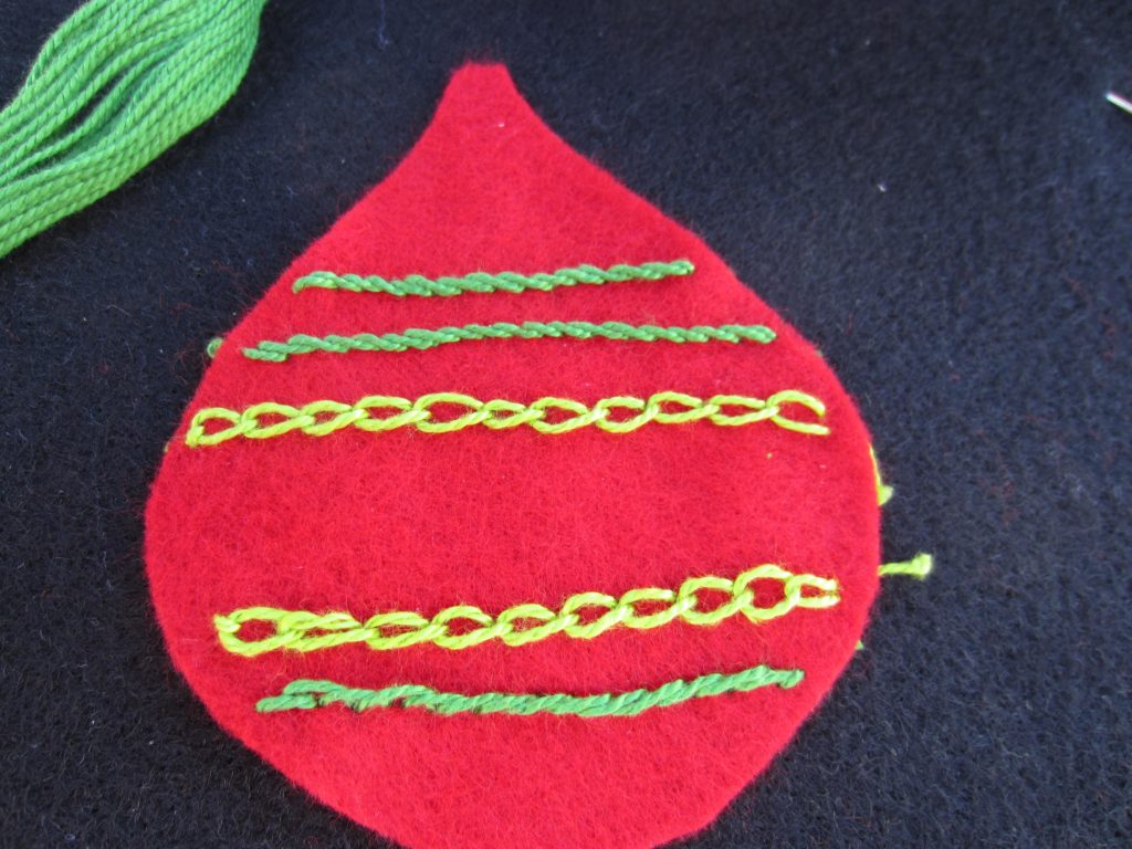 Added stem stitch to the ornament