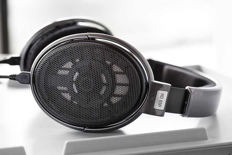 'Critical' flaw in apps for Sennheiser headphones allows certificate access - CyberScoop