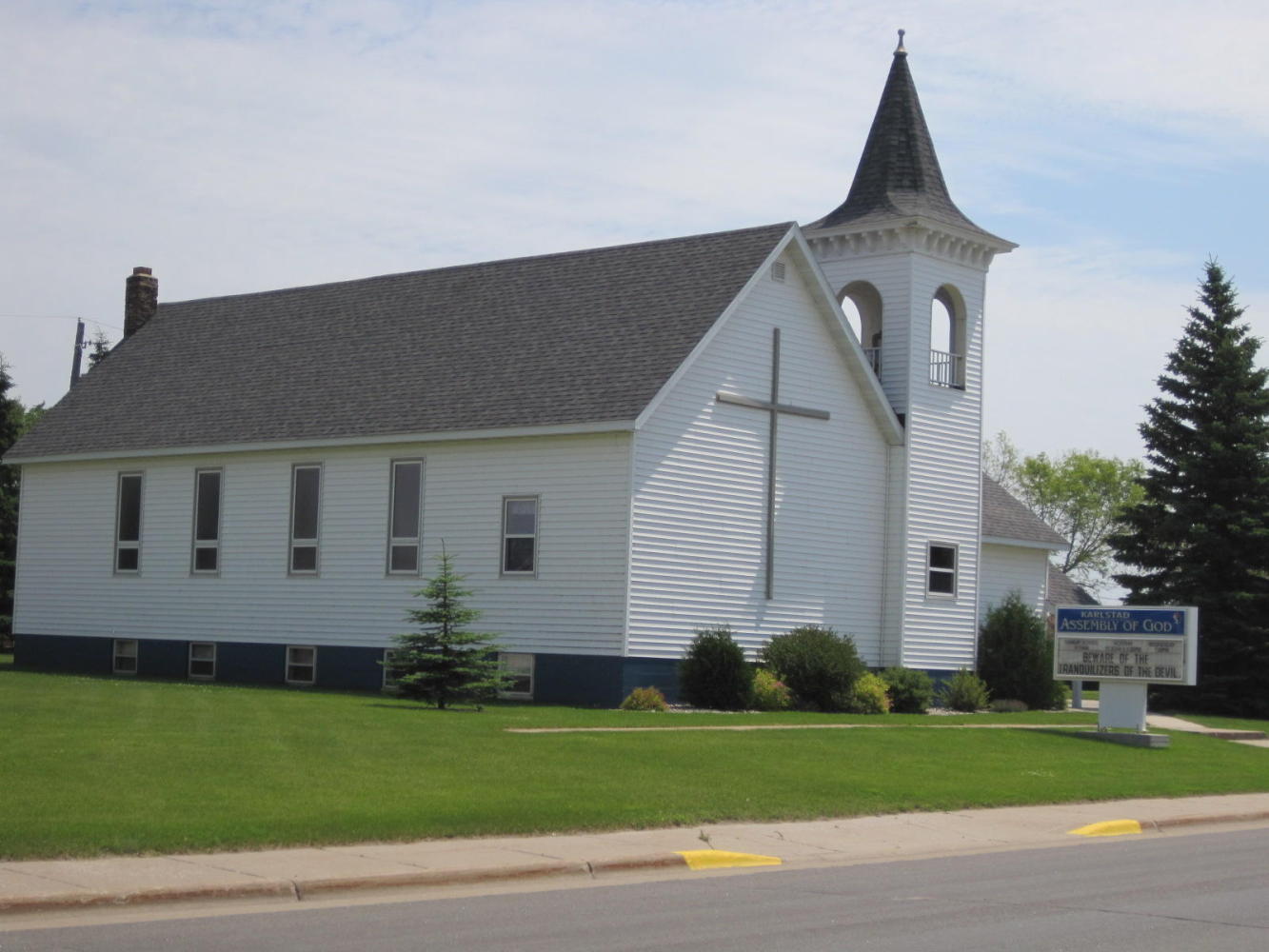 Day 61 Lake Bronson State Park to Thief River Falls, Minnesota UQ Times Two Grampies on the
