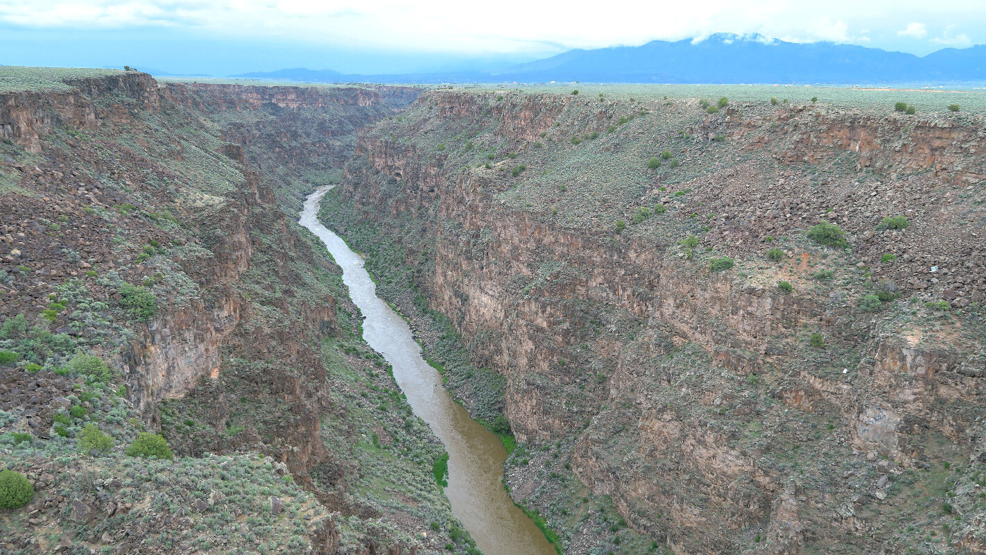 Day 8 Ojo Caliente to Taos, Rio Grande Manby hot spring
