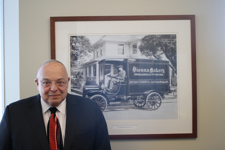 Background as plaintiff and defense attorney gives neutral an advantage                                                                                                                                                                                        