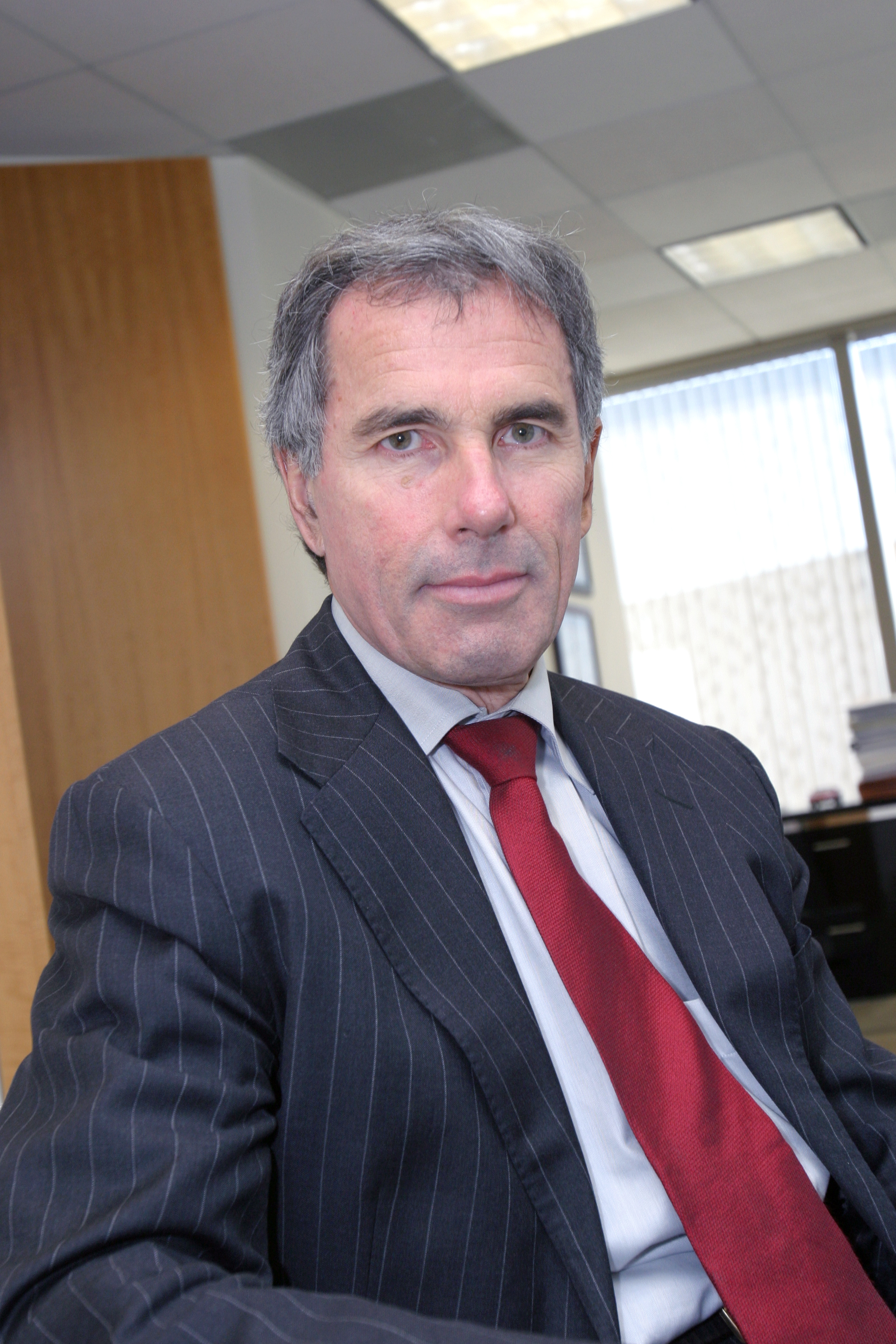 Toyota dealer sues manufacturer for attempting to drive him out of business