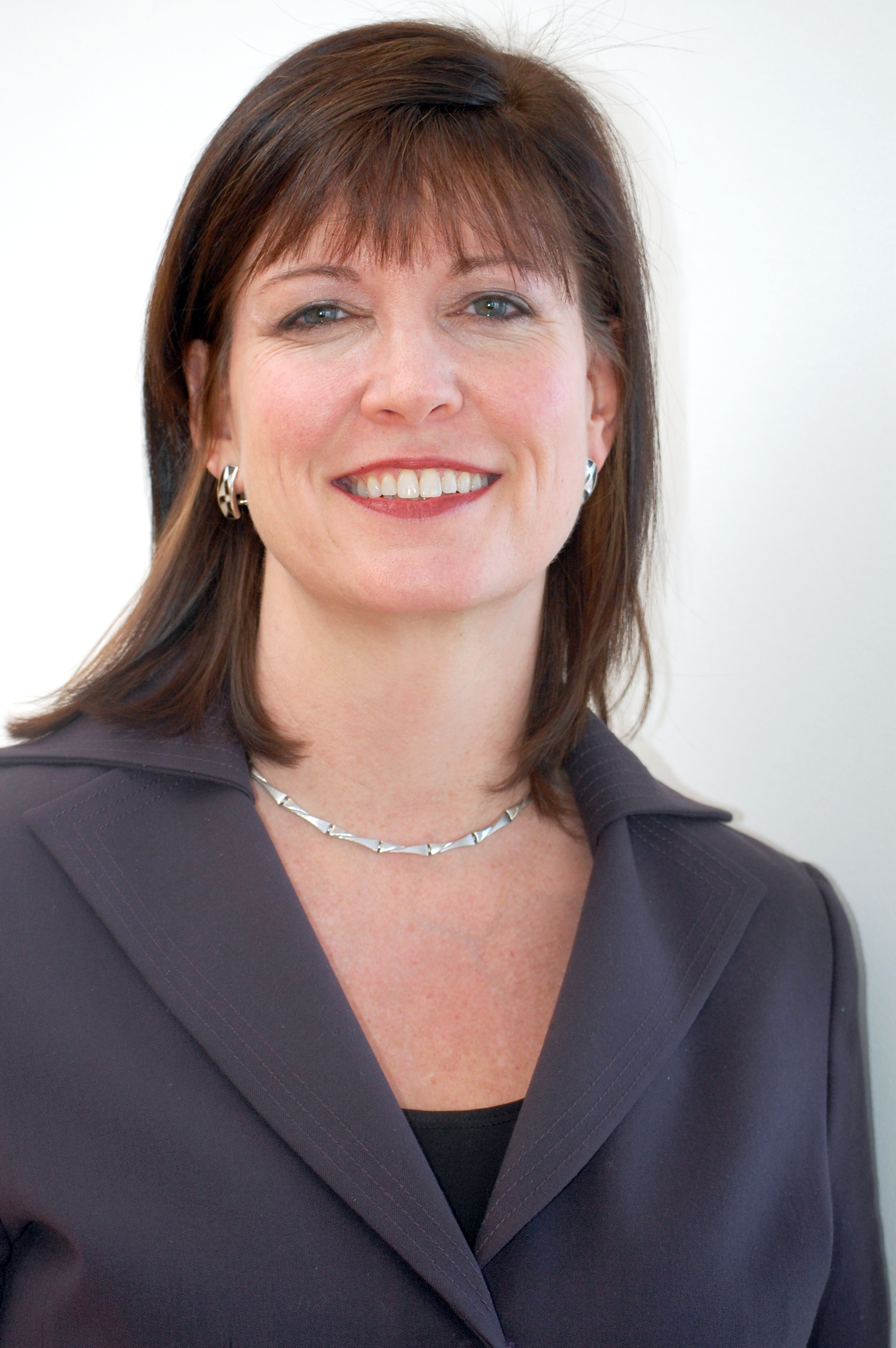 Doctor cross-examined on talc cancer risks 