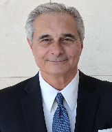 Defendant’s attorney quotes prosecution witnesses and dismissed charges in closing arguments during corruption trial