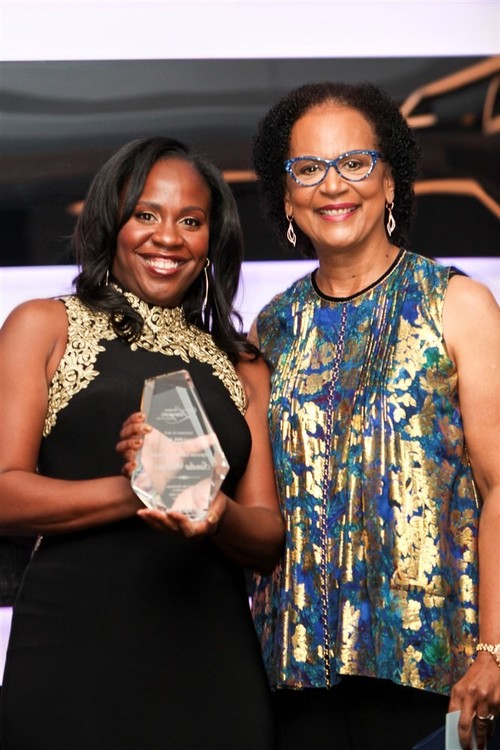 Black Women Lawyers install president, hand out honors 