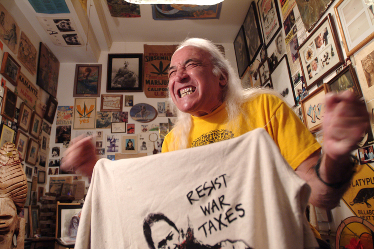 Tony Serra adds another politically charged case to his resume