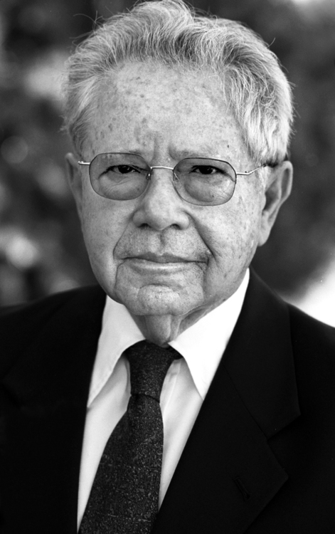 Longtime judge recalled for starting young, continuing as a neutral