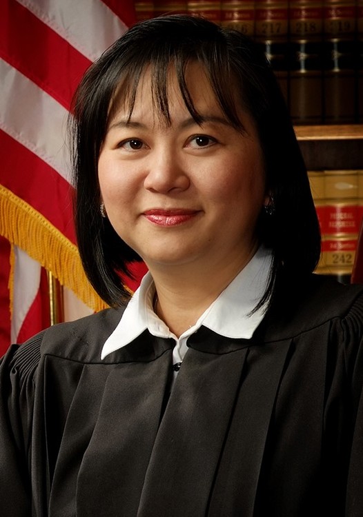 9th Circuit says location board meetings are key to determining corporate citizenship for holding companies