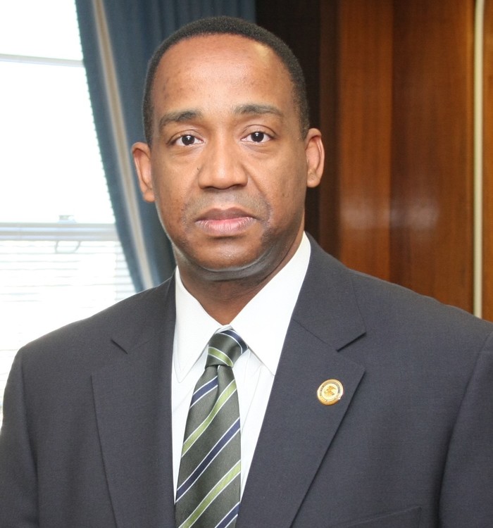 Judge rules that ICE, LA County violated immigrants’ rights