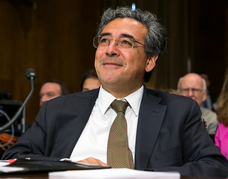 Government tries to speed faster to finish line in DACA appeal