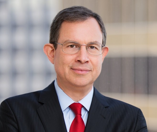 Attorneys in public employee class action clash over certification