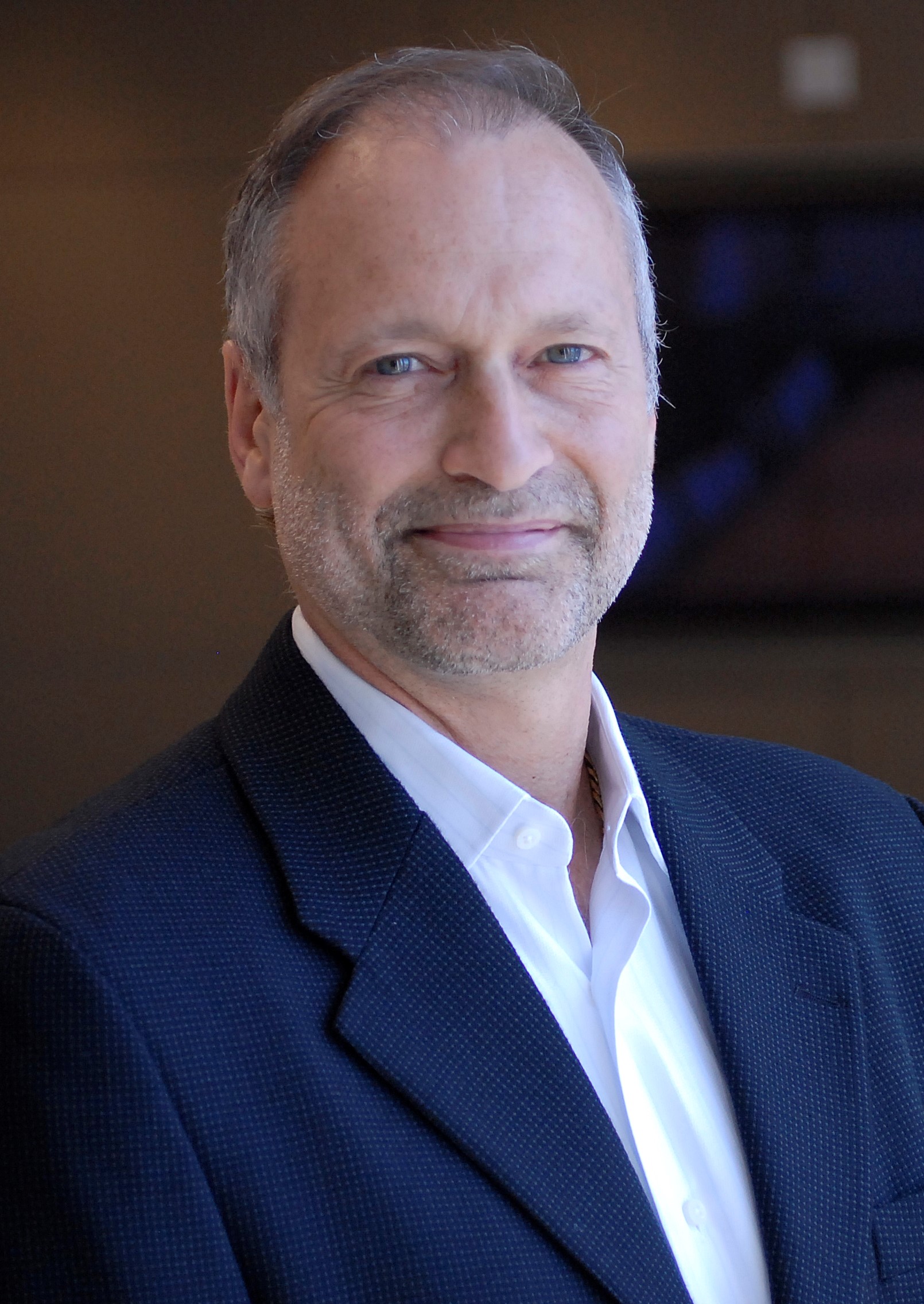 Green card holders sue military over background check policy