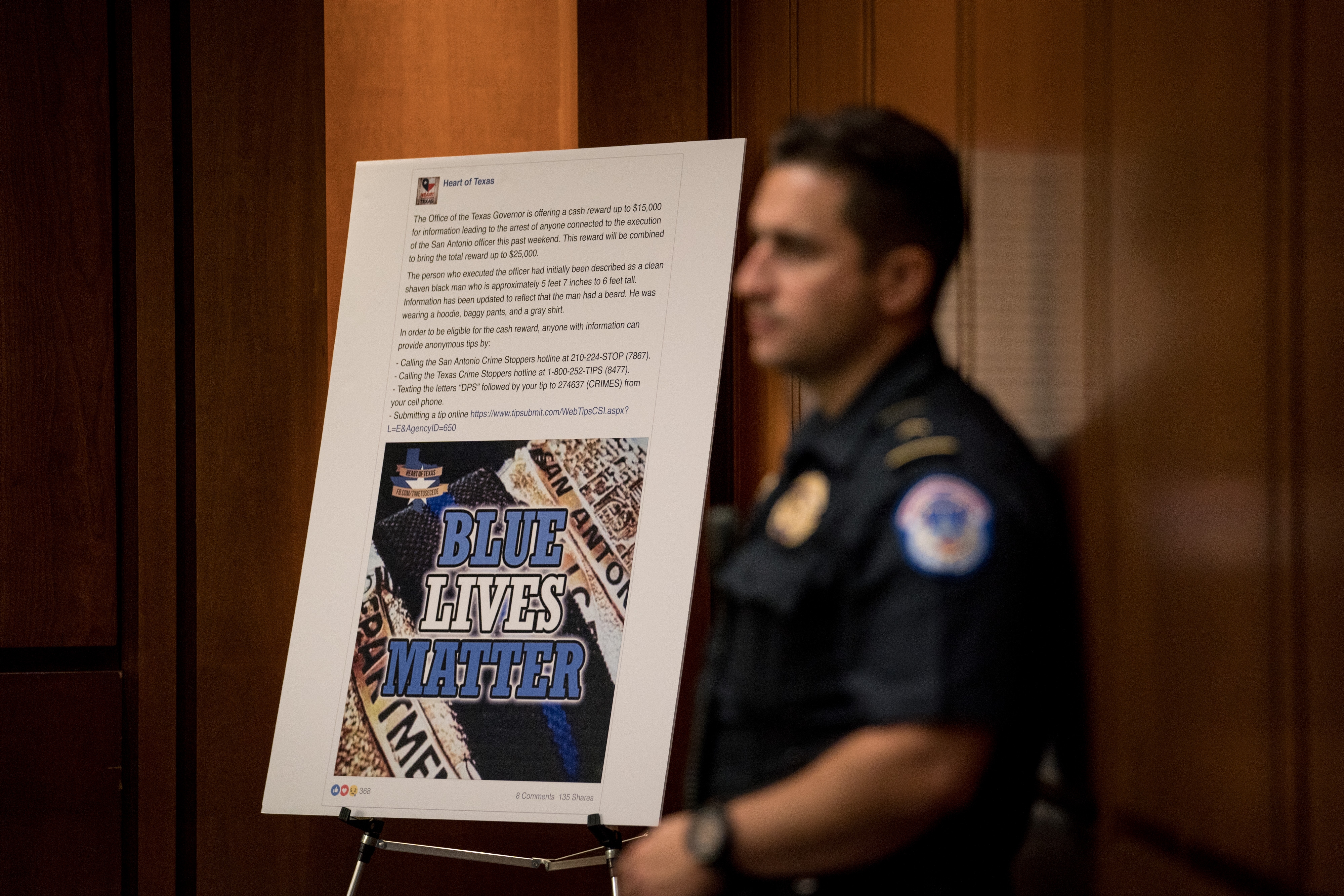 Facebook tells police not to create fake profiles