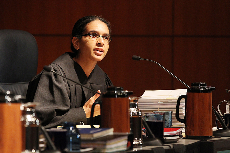 Judge should have stopped trial when defendant went off his medication, court rules