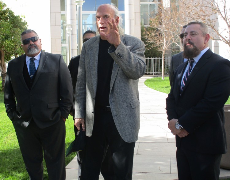 Former Minnesota Gov. Jesse Ventura testifies in Mongols defense