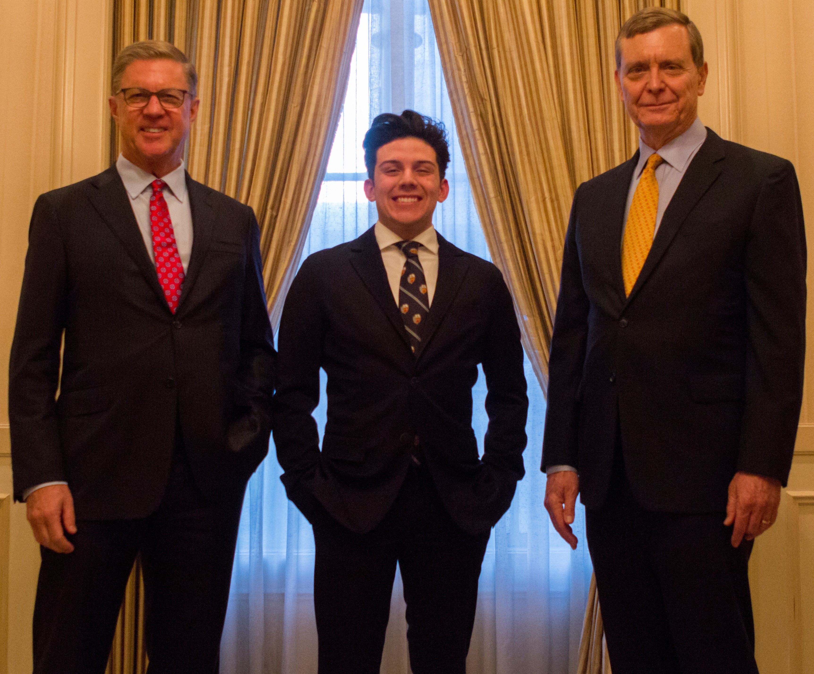 Munger partner spearheads teen-police meetup