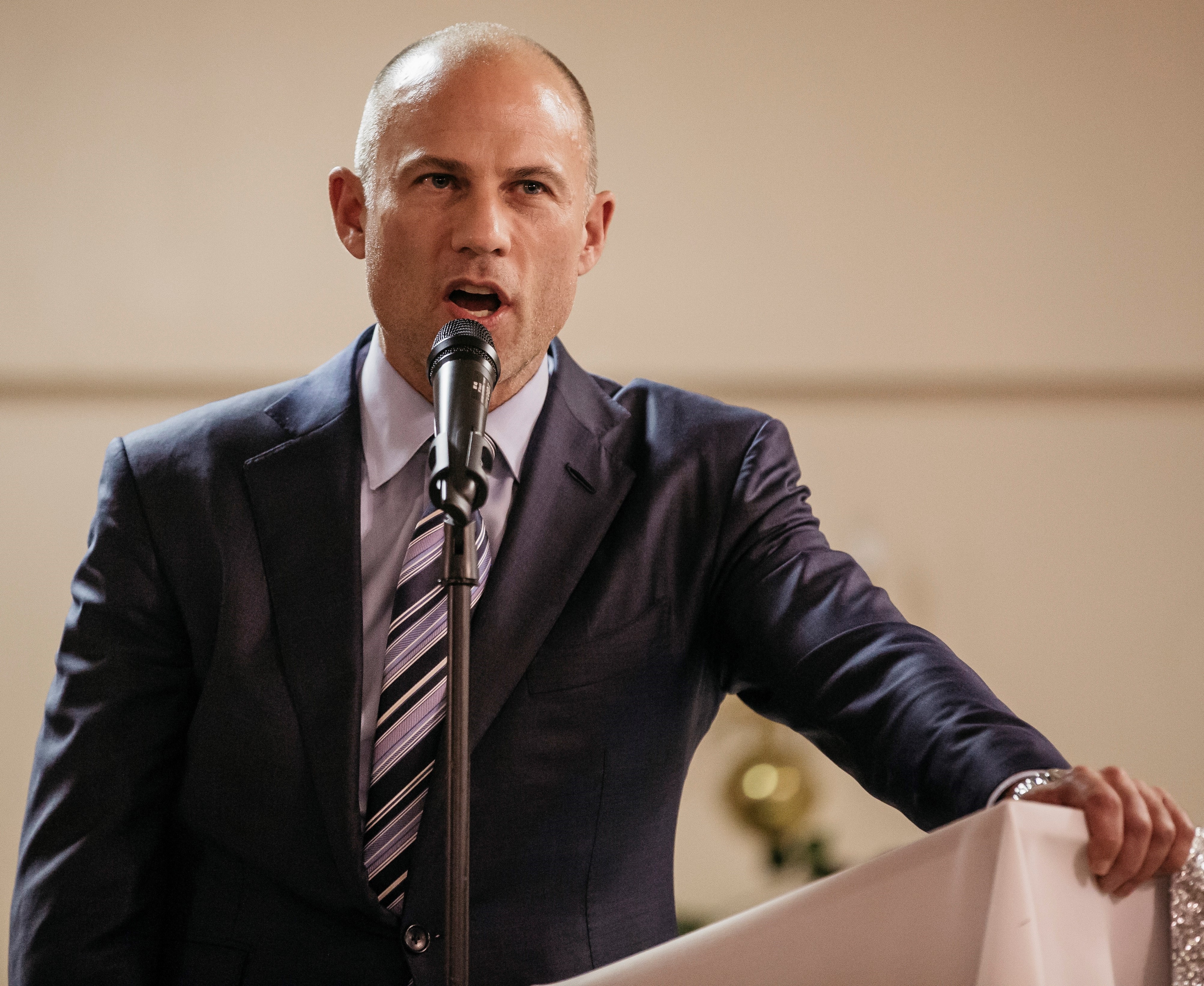 Decrying ‘patently improper’ attorney conflict, Avenatti delays another hearing