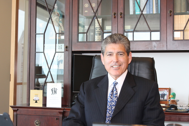 Apple says ‘witness tampering,’ Qualcomm demands apology, maybe sanctions