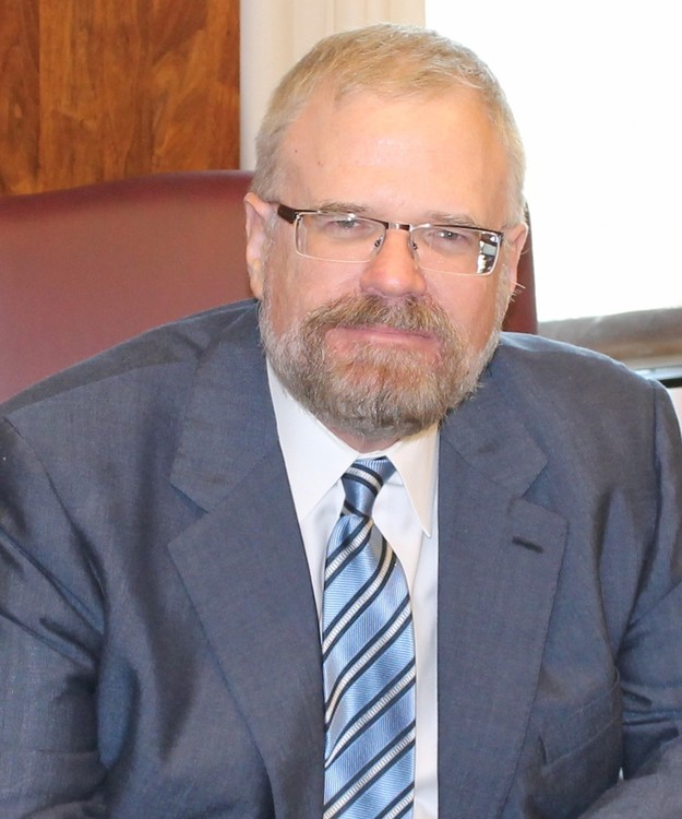 Expert witness was attorney for relator when case was filed