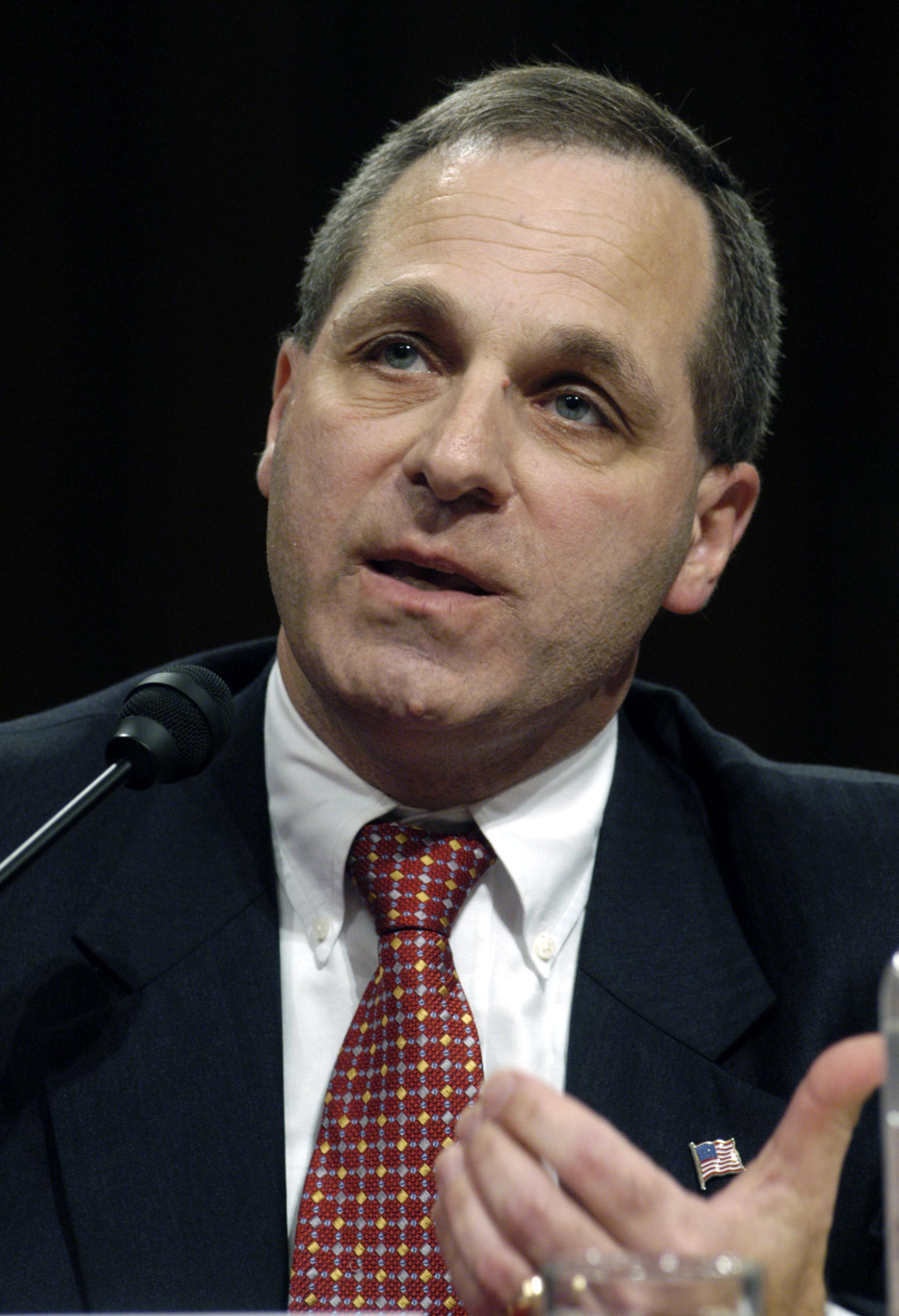 Glaser Weil partners with former FBI director