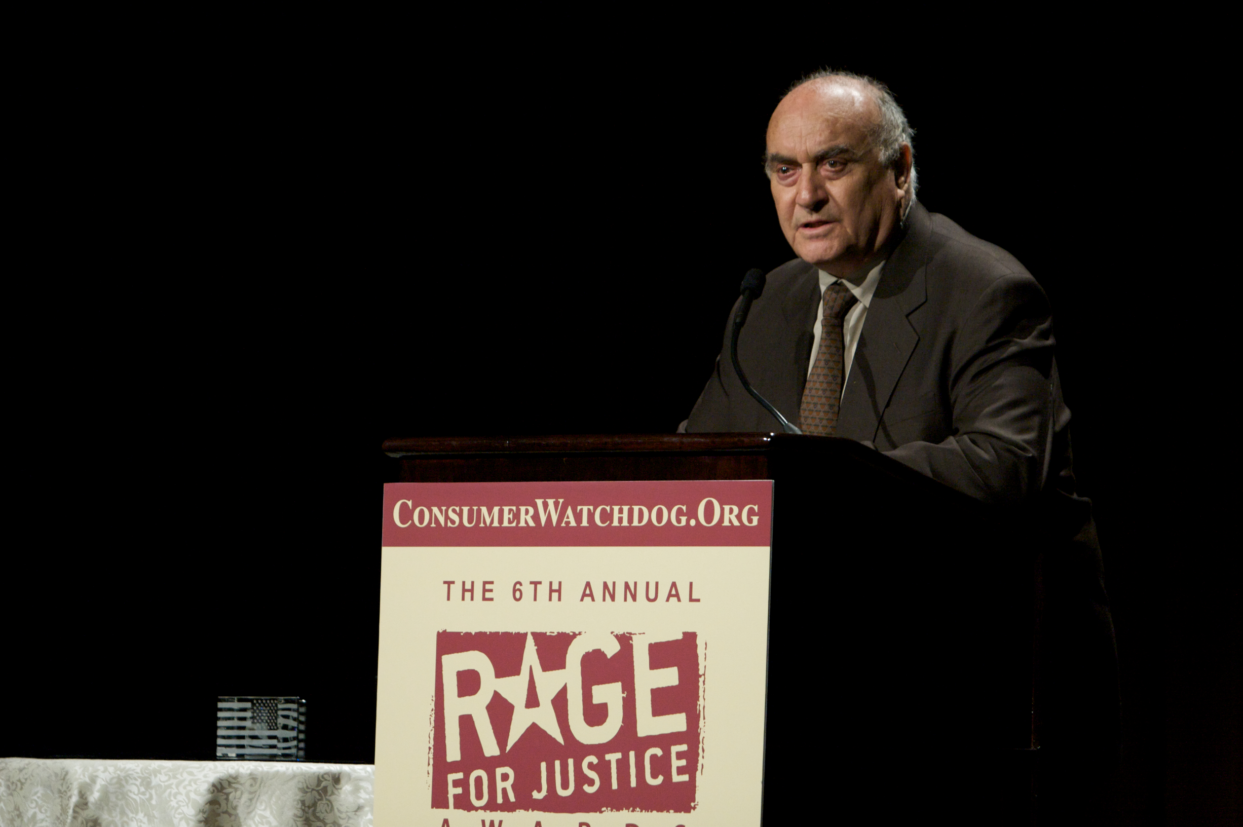 Plaintiff’s lawyer recalled for successful political fights, trial success