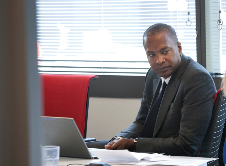 Longtime Alphabet chief legal officer exits amidst criticism
