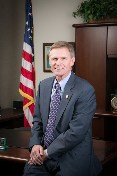 Totten to end nearly 4-decade career in Ventura DA’s office