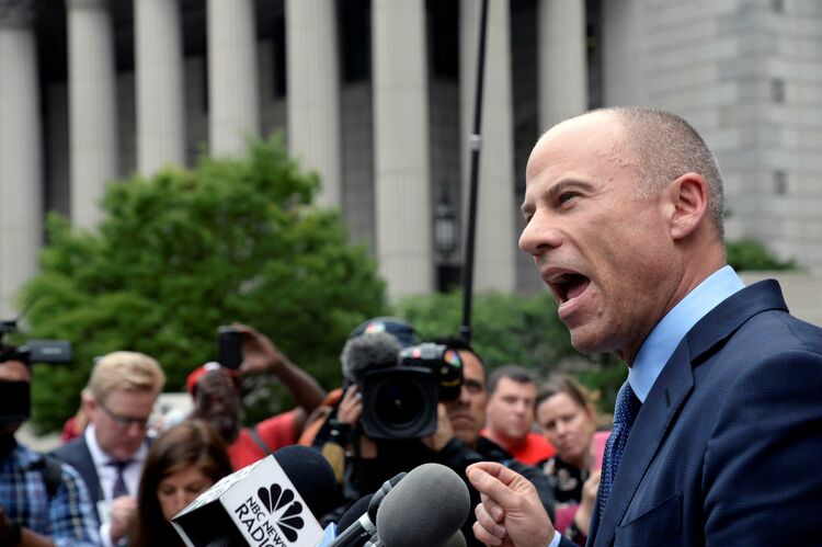 Avenatti’s cross of paralegal appears disjointed, shaky
