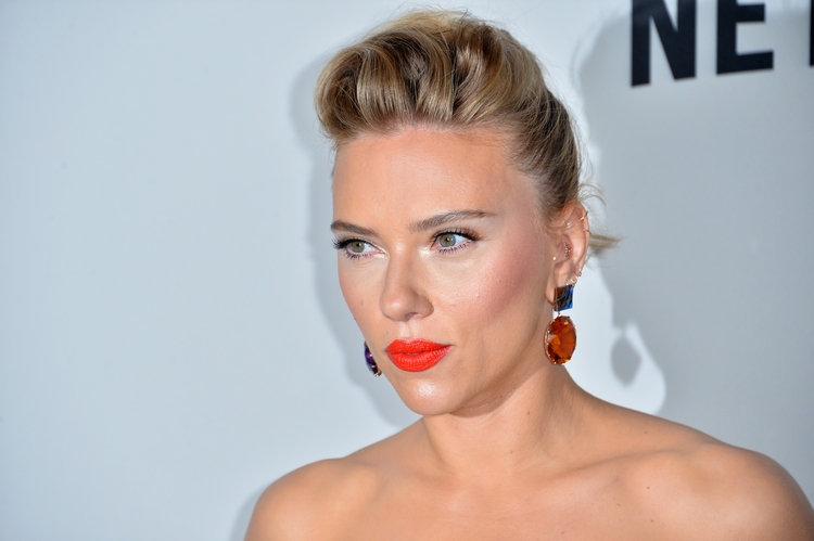 Actress says Disney cut her box office share by streaming ‘Black Widow’