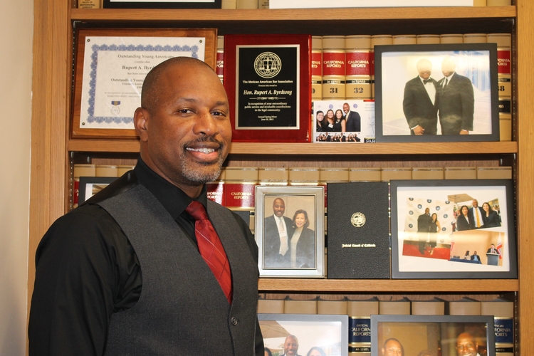 Pension reform caps successful term of judge group leader