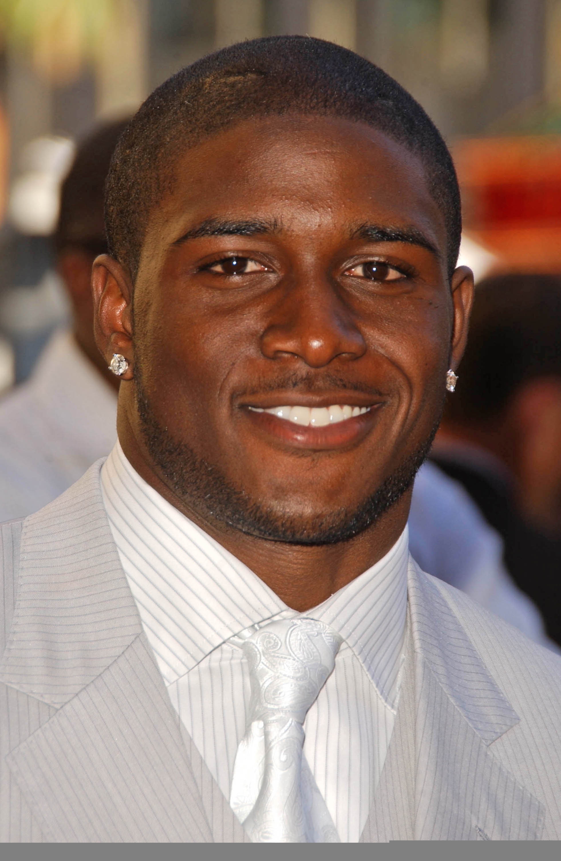 Where does NFL player’s injury fit? Tort, worker’s comp or arbitration?
