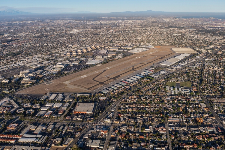 Lawsuit challenges Torrance city ordinance on aircraft landing fees 