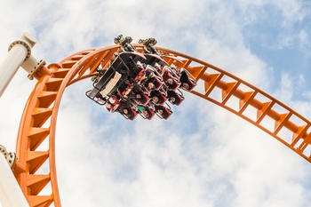 Liability of amusement parks and traveling carnival rides