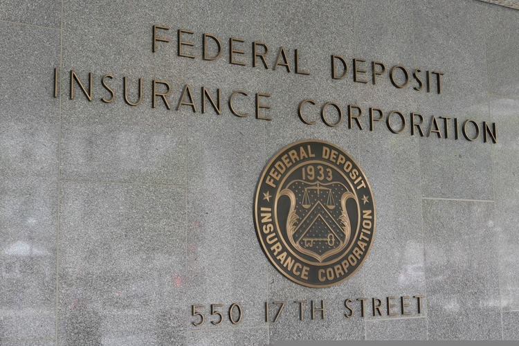 FDIC sues 17 former SVB leaders over bank's collapse 